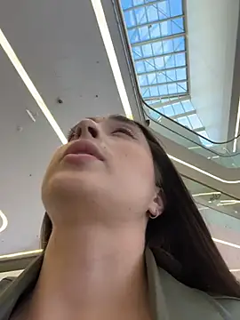 Holly_Play élő XXX-chatje