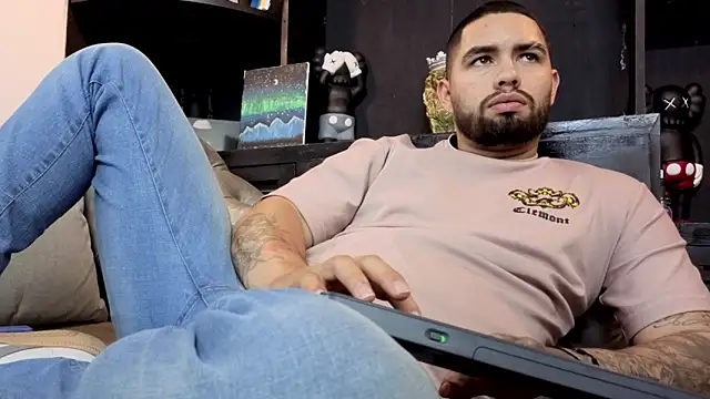 matteosantos 网络视讯表演