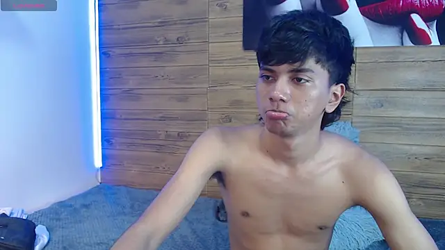 Chat XXX en directo de markbowie