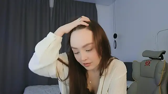 fallin_lovee Adlı Modelin Canlı XXX Sohbeti