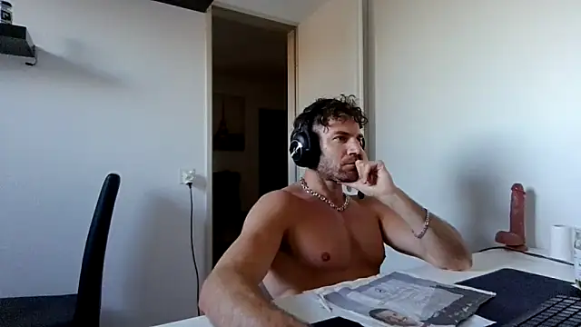 alpha-hunk Webcam-Show