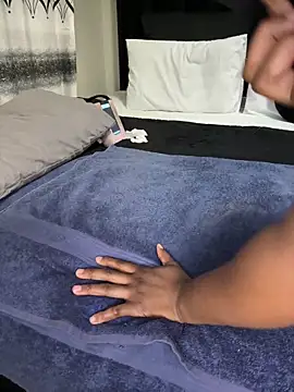 Nicole_bash élő XXX-chatje