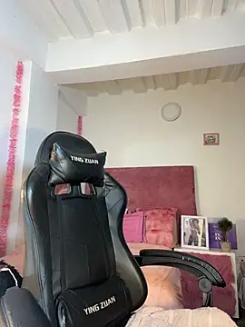 karinacortes Chat XXX in diretta