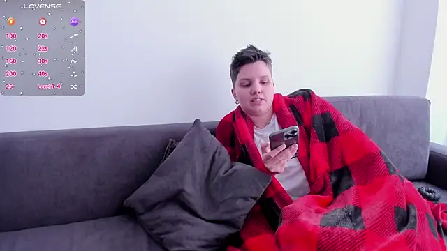 Tenderly_Couple's Live XXX Chat