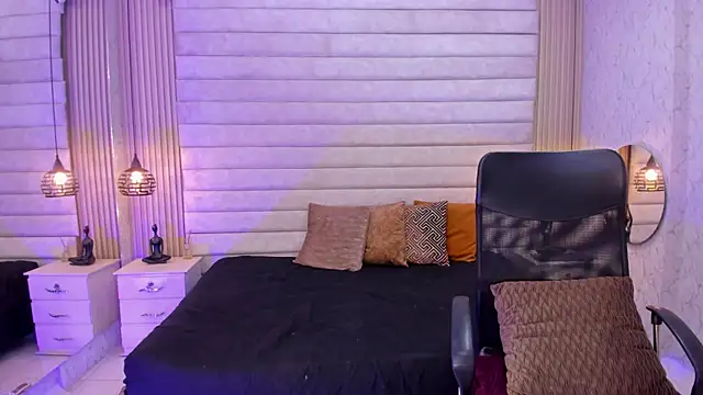 VictoriaaBlair: απευθείας συνομιλία ΧΧΧ