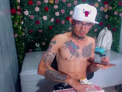 Boy_tatto77 Webcamshow
