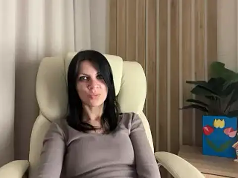 InjaAtHome: απευθείας συνομιλία ΧΧΧ