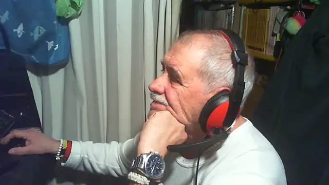 nonnomaturobisex Obrolan Langsung XXX