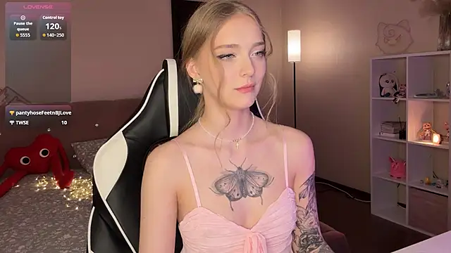 EvaPeaceのライブXXXチャット