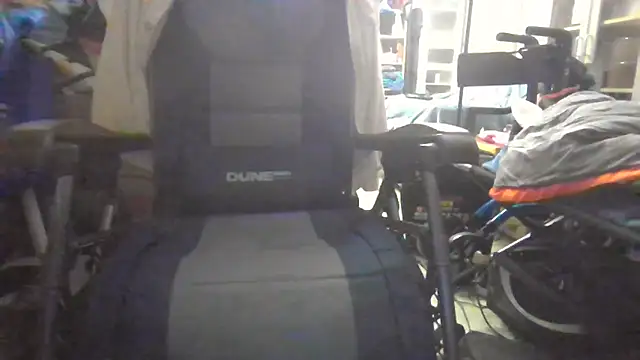 Lovyourpuss webcam show