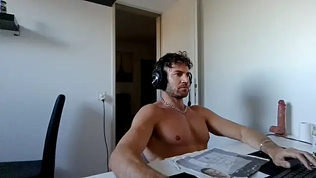 alpha-hunk Webcam-Show
