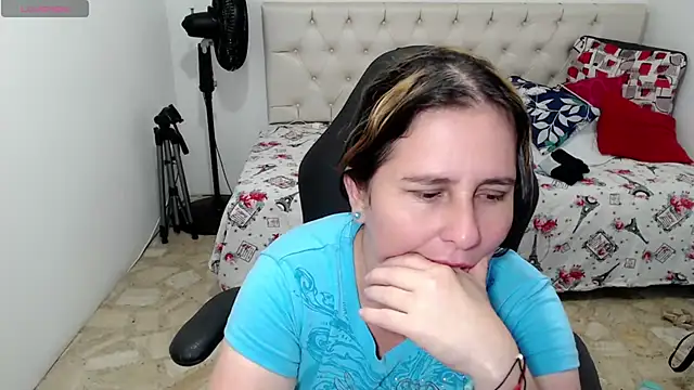 Chat XXX en directo de victoria_jones