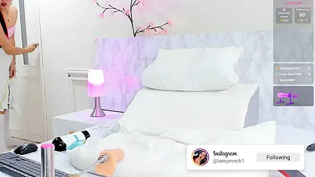 charolbruce_1 Live XXX-Chat