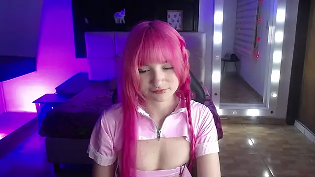 _Charlotte_Collins_のウェブカメラショー