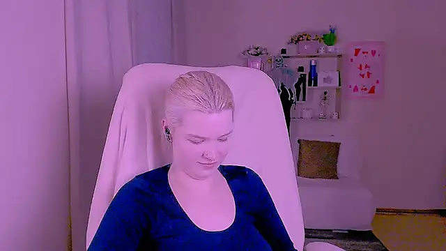 Hot_Blonda's Live XXX Chat