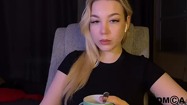 ariashaa 现场XXX聊天