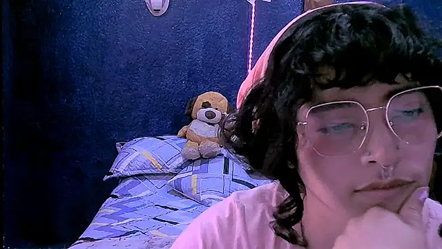 NinaYellow's Live XXX Chat