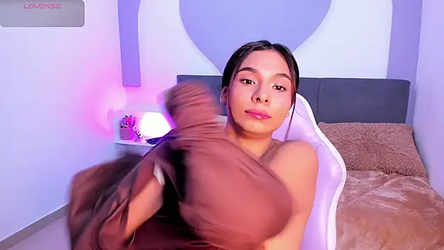 amira_cute2's Live XXX Chat