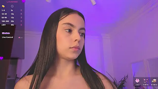 Aleejaa__ Adlı Modelin Canlı XXX Sohbeti