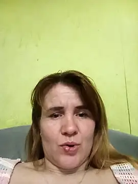 SannyMILF Adlı Modelin Canlı XXX Sohbeti