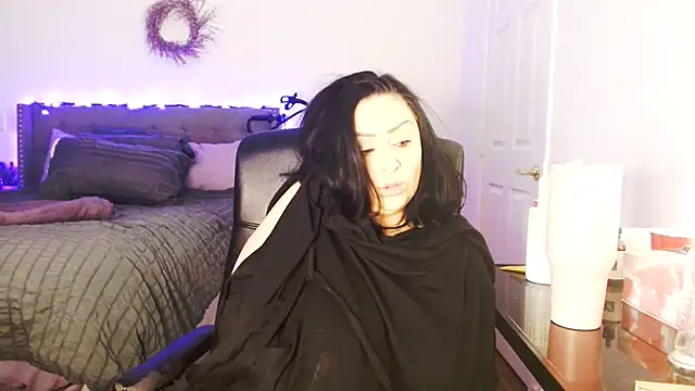 AlyssiaAmoreXO Adlı Modelin Canlı XXX Sohbeti