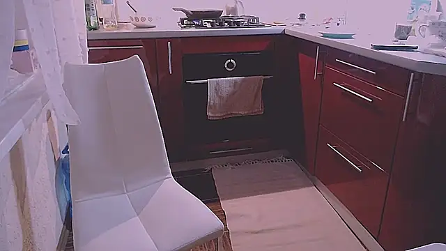 SoftLia Adlı Modelin Canlı XXX Sohbeti