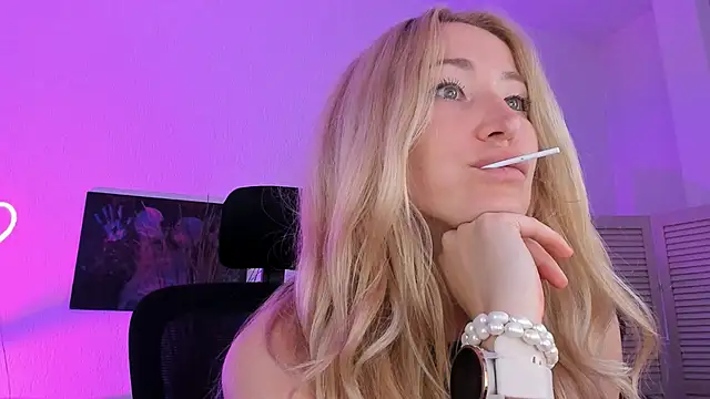 Chat XXX ao vivo de AstraMonroe