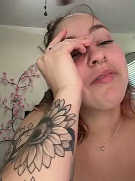 Mamachulita's Live XXX Chat