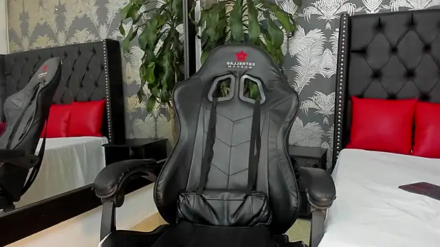 Lean_Portman Live XXX-chat