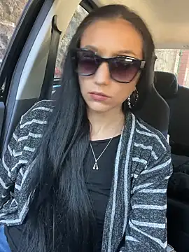 anamaria04 Adlı Modelin Canlı XXX Sohbeti