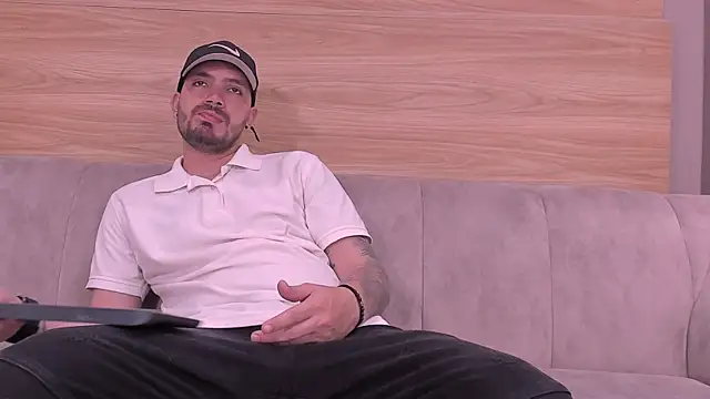 Pertunjukan Kamera Web Mateew__