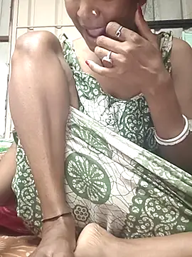 Sweet-runi's Live XXX Chat