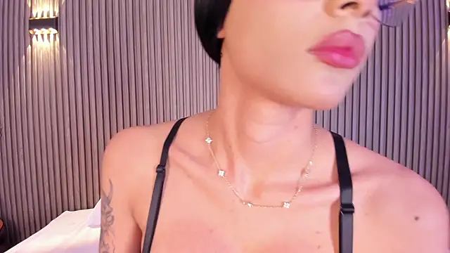 CaitlynCouper Chat XXX in diretta