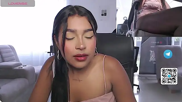 Mariangel_11 Pertunjukan Webcam