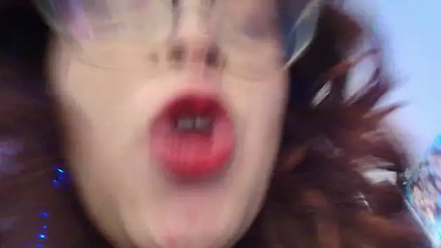 Онлайн чат XXX AlannisSweet