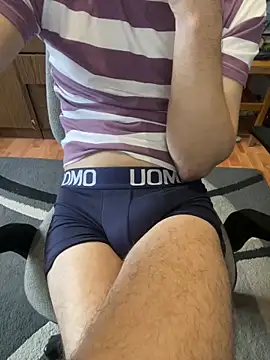 Show modela Youngbigdick_22 na web-kameri