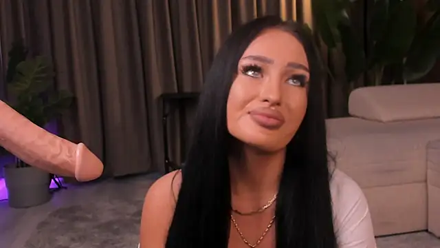 EmeraldKat's Live XXX Chat