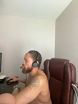 Fathero1time: онлайн-секс-чат