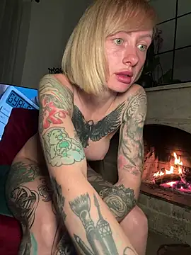 haileyhope_'s Live XXX Chat