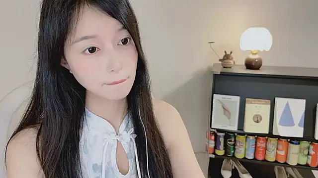 Onechestnut's Live XXX Chat