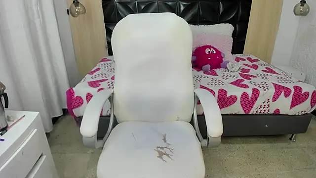 Rapthalia_のライブXXXチャット