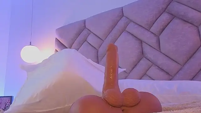 Chatroom XXX en direct de Milan_Corleone