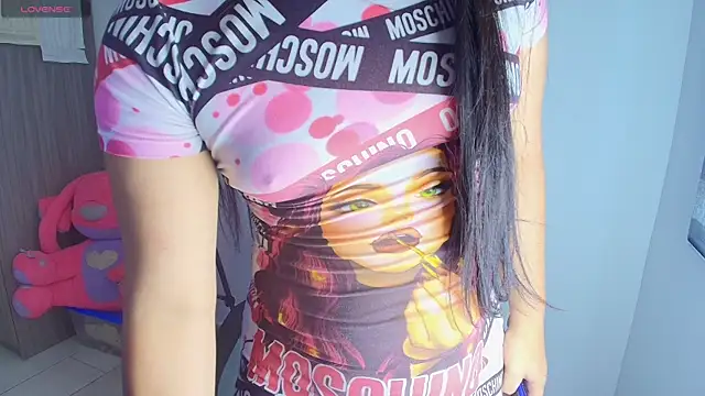 Pertunjukan Kamera Web alys_love