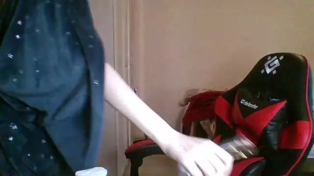 Andrina_Drew Adlı Modelin Canlı XXX Sohbeti