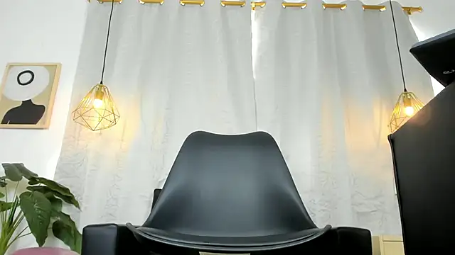 NahomiWhitte Live XXX-Chat