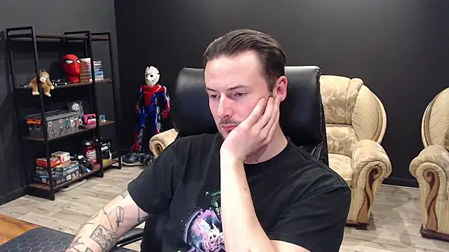 Pokazy przed kamerką – MihasikD