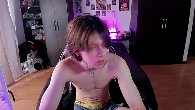 دردشة xIce_Boy الجنسية المباشرة