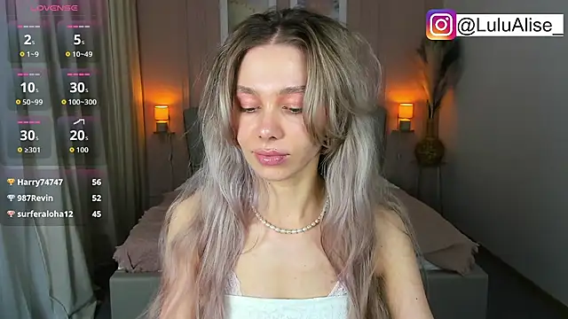 Živý XXX chat LuluAlis