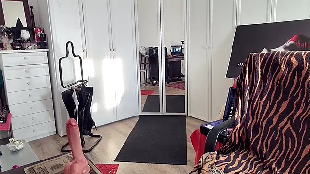 Chanel_Noire Webcam show