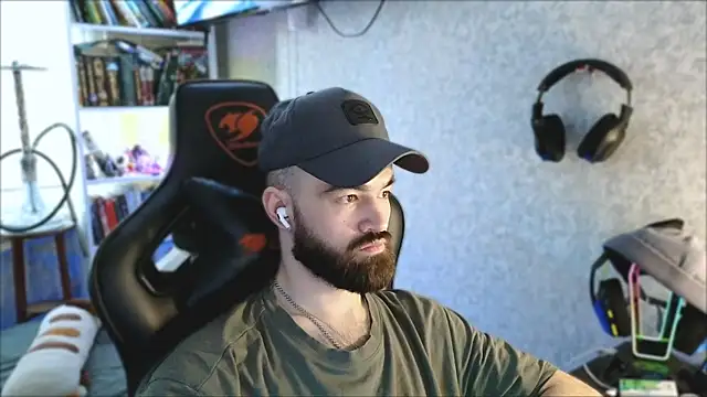 _Mostly_ Live XXX Chat